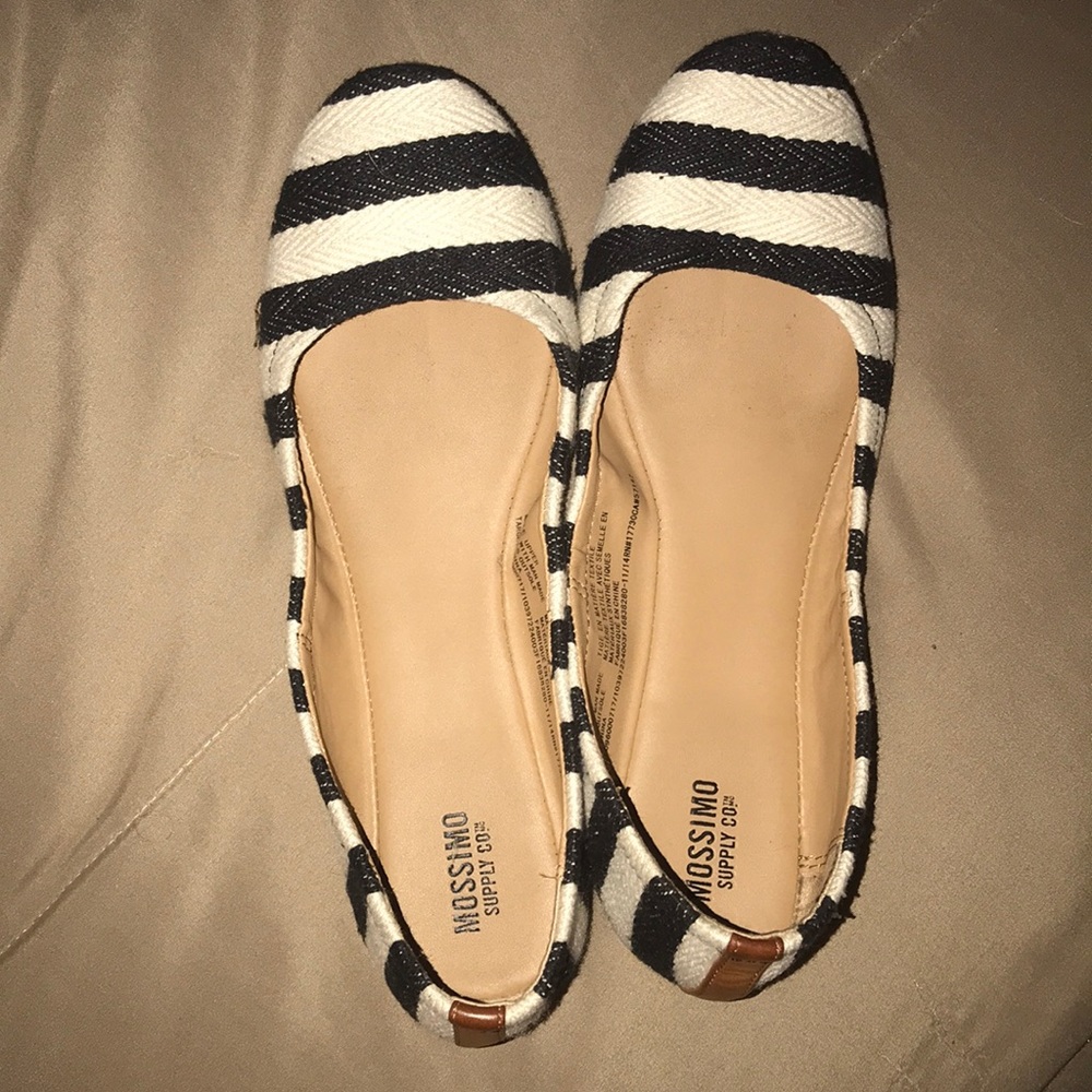 Mossimo Supply Co. Stylish Striped Flats